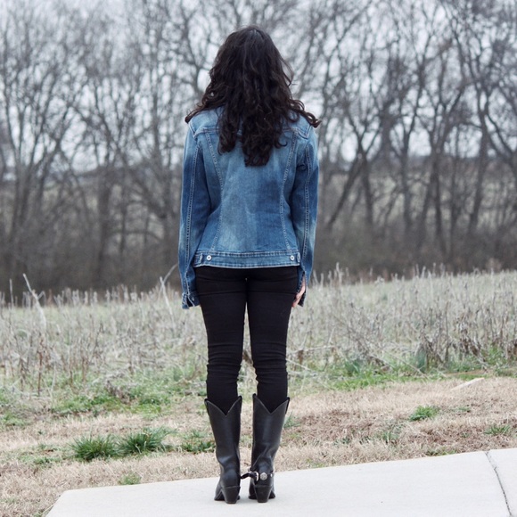 Levi's Trucker Denim Jacket - Picture 2 of 6